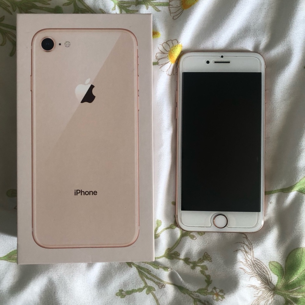 Apple iPhone 8 64gb - Picture 5 of 8